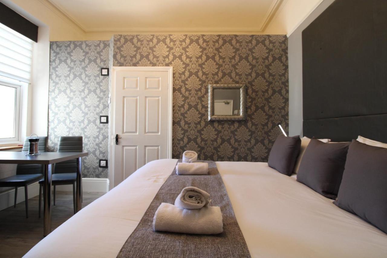 The Gwydir Ground Floor Studio لاندودنو المظهر الخارجي الصورة